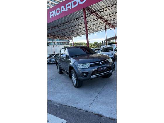 MITSUBISHI L200 TRITON 3.2 HPE 4X4 CD 16V TURBO INTERCOOLER DIESEL 4P AUTOMÁTICO MITSUBISHI L200 TRITON 3.2 HPE 4X4 CD 16V TURBO INTERCOOLER DIESEL 4P AUTOMÁTICO
